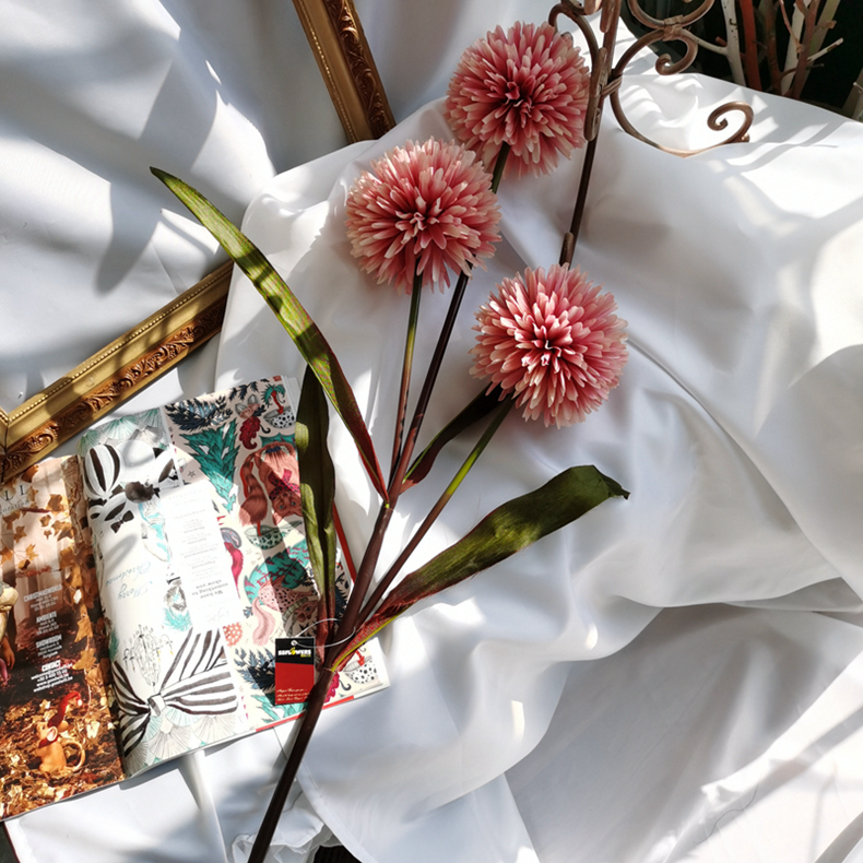 Hot sale birthday party supplies  big artificial flowers with leaf Decorative Flowers