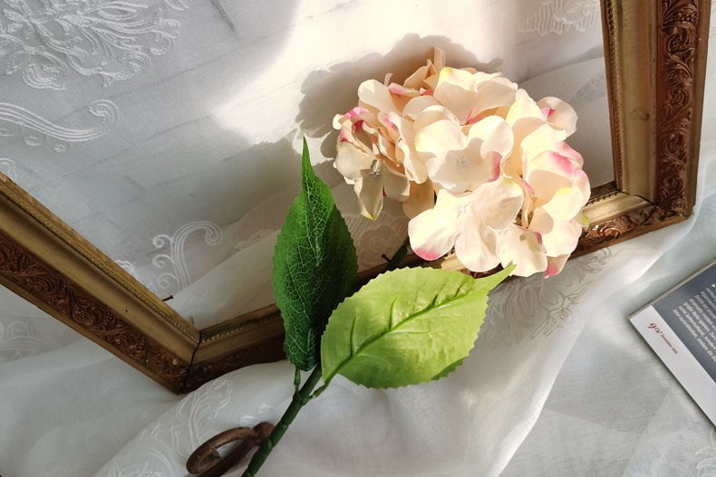 Amazon top seller decorative flowers for home decor artificial 67cm silk hydrangea spray artificial flowers